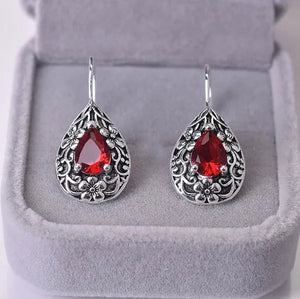 Diamond for Women Waterdrop Pear Carved Red Topaz Gemstone Garnet Earrings Jewelry