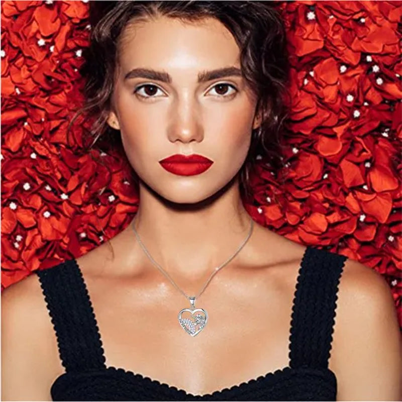 Elegant Fashion Creativity Rainbow Unicorn Necklace Rose Gold Heart-shaped Animal Pendant Necklace Engagement Necklace Women's Animal Jewelry Fashion Accessories Party Anniversary Gift