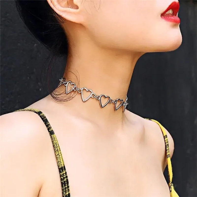 Simple Metal Heart Shape Choker Necklace for Women Fashion Elegant Geometric Collar Punk Jewelry Gift