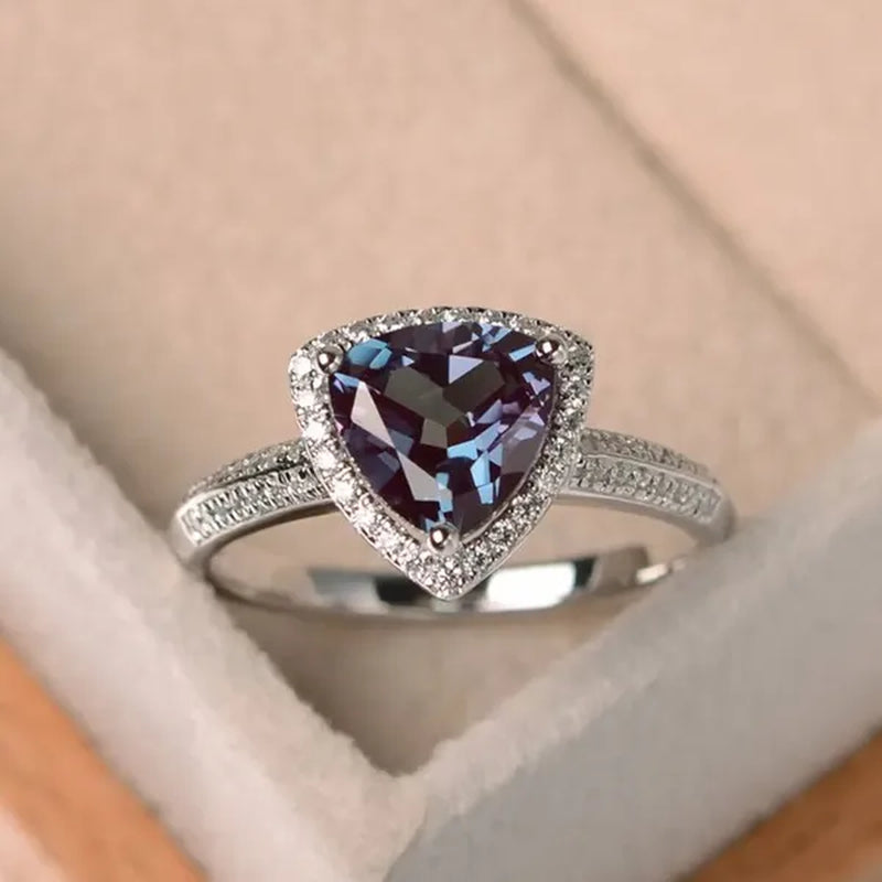 Exquisite Triangle Cut Alexandrite Rings Bridal Wedding Trillion Gemstone Rings for Women Fashion Accessories