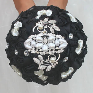 Exclusive Custom 18CM Wedding Bouquet Black Silk Rose Wedding Bride Bouquet Pearl Diamond Bow Brooch Bride Holding Flowers