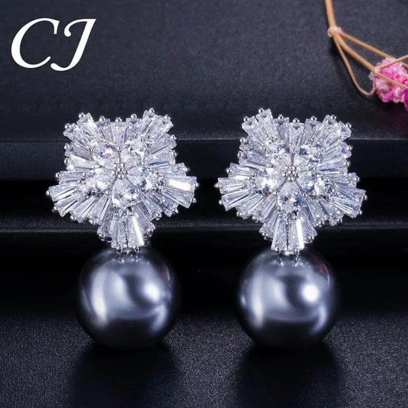 CANDICE Unique Rose Gold Plated Clear Cubic Zircon Snowflake Stud Earring with White Big Shell Pearl Brincos for Woman Christmas Gift