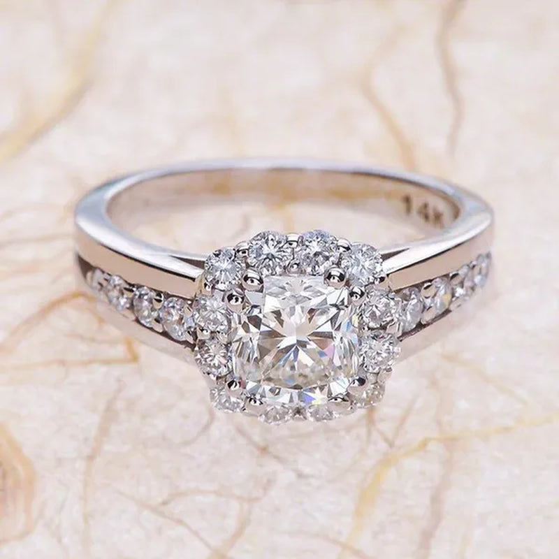 Exquisite Women'S Fashion Silver Plated Cubic Zirconia Ring Bride Romantic Wedding Engagement Anniversary Gift Jewelry