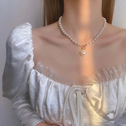 Korean Elegant Pearl Beads Necklace for Women Ladies Fashion Rhinestone Shell Heart Pendent Necklace Choker Jewelry
