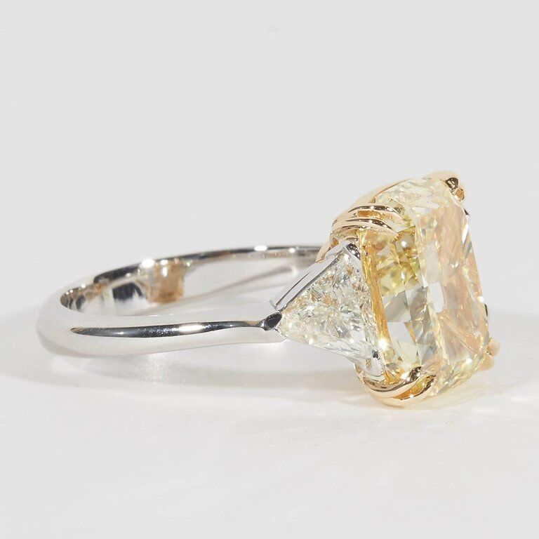 Lovely 5 Carat Fancy Yellow Engagement Ring GIA Certified 5.02 CT