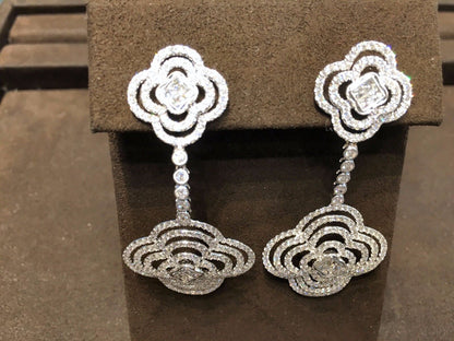 DIAMOND ROUND BRILLIANT SHAPE PRINCESS SHAPE DANGLE EARRING