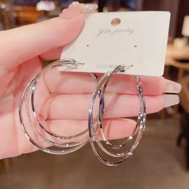 Exquisite Silver Plated Gold Color Three-Layer Circle Exaggerated Simple Earrings Romantic Valentine'S Day Gift Engagement Earrings Wedding Earrings Anniversary Hoop Earrings Women'S European and American Fashion Female Jewelry