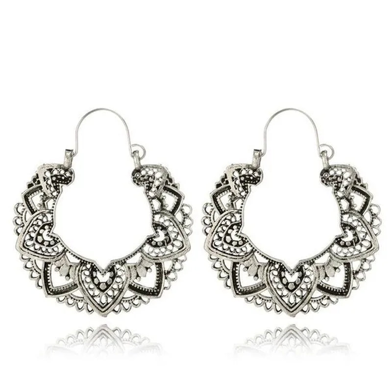 Vintage Fashion Ladies Boho 925 Silver Petal Heart Metal Totem Earrings Earrings Large Hoop Earrings Charm Bridal Wedding Engagement Earrings Anniversary Birthday Party Gift Jewelry 1 Pair