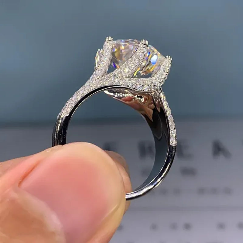 Luxury Design Creative Women's silver-plated White Sapphire Crystal Ring Diamond Infinity Corss Ring Elegant Bridal Wedding Engagement Ring Valentine's Day Party Birthday Anniversary Gift Jewelry Size 5-11