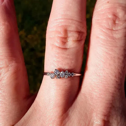 Minimalist Diamond Ring Women'S Fashion Diamond Cluster Ring Wedding and Engagement Moissanite Jewelry Cluster Stacking Ring Dainty Cluster Ring Stacking Ring