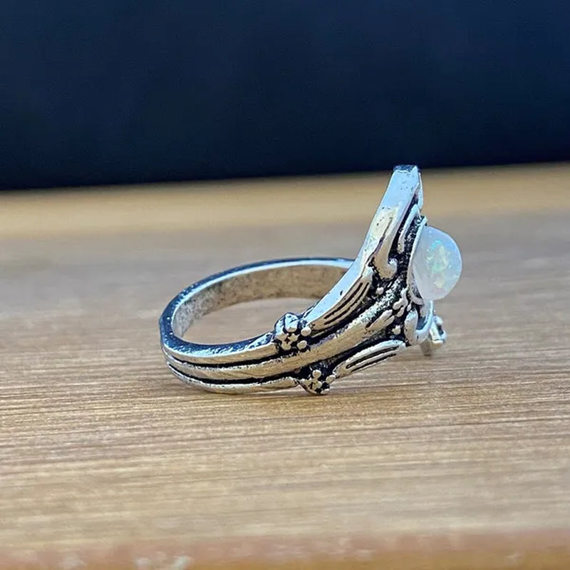 Adjustable Wrap around Moonstone Spoon Ring, Flower ring, Victoria Flower Spoon Ring, Boho Jewelry, Silver Bohemian ring