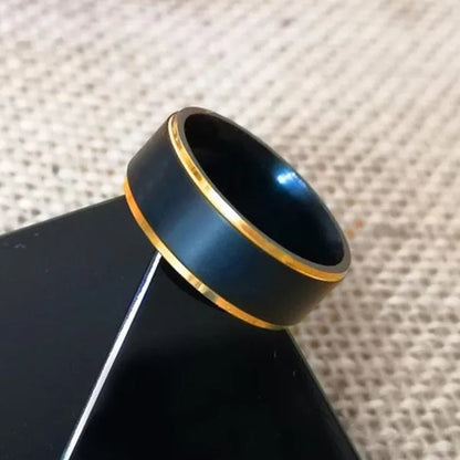 Simple Style Titanium Steel New Elegant Black Classics Ring With Gold Edge For Women Men Couple Fashion Jewelry Lover Engagement Rings Wedding Band Anniversary Gifts