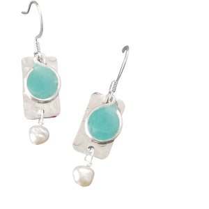 Handmade Lightweight Silvertone Sapphire Blue and White Pearl Rectangle Drop Womens Earrings