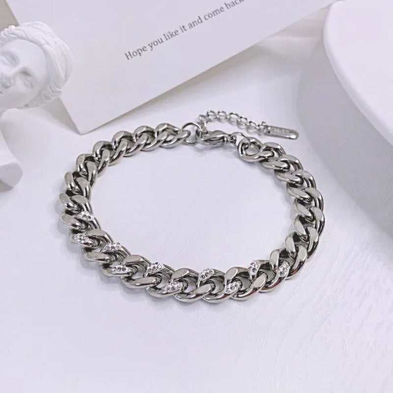 8.5Mm Wide Adjustable Curb Link Chain Bracelet Inlay Delicate Cubic Zirconia CZ Stone for Women Girls Titanium Steel Chunky Cuban Curb Chain Bracelets Bangle Lady Jewelry Silver / Gold
