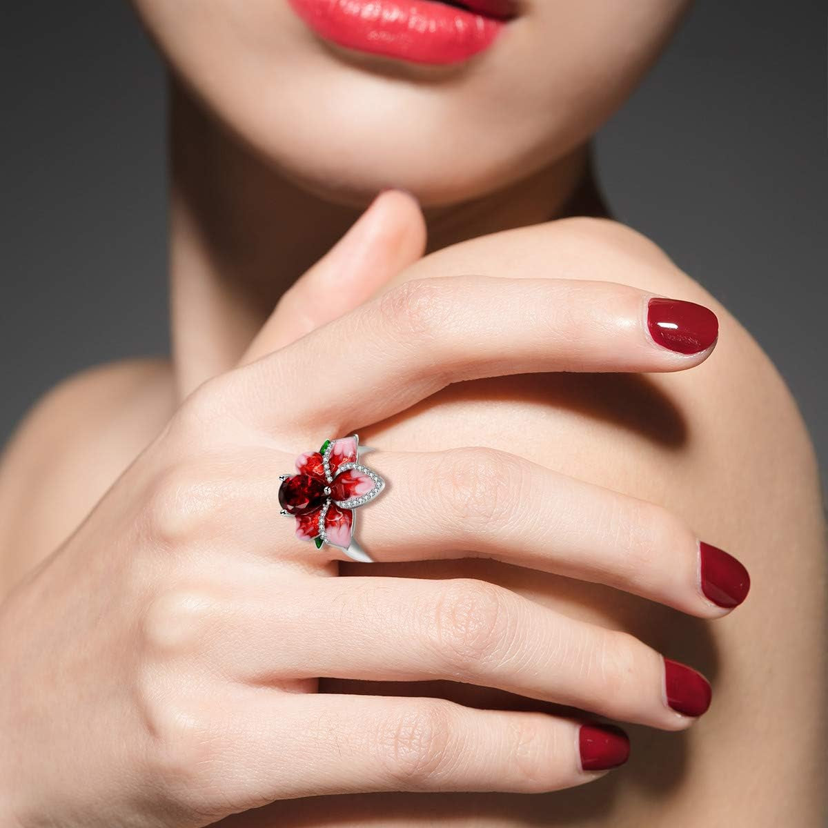 Girl'S Beautiful Red Enamel Rose Ring for Women Blossom Flower Rings with Pear Cut Cubic Zirconia Cocktail Summer Ring RA627