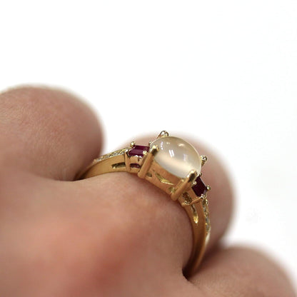 2.65 Ct Tw Natural Cabochon Moonstone, Red Ruby & Diamond Solid 14K Rose Gold 3 Stone Engagement Ring for Women 6 Mm (18K White Gold, 7.75)
