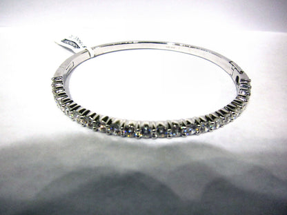 DIAMOND ROUND BRILLIANT BANGLE SET ON TOP PRONG SET CUFF DIAMOND BANGLE BRACELET