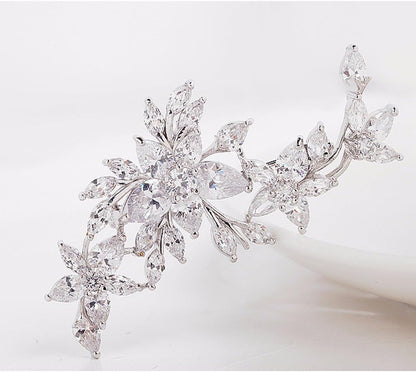 Silver Plated Base Diamante Zircon Flower Blossom Brooch Badge Pin Classic Design for Women
