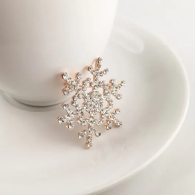 Christmas Charming Water Diamond Diamond Christmas SnowFlake Brooch Christmas Gift.