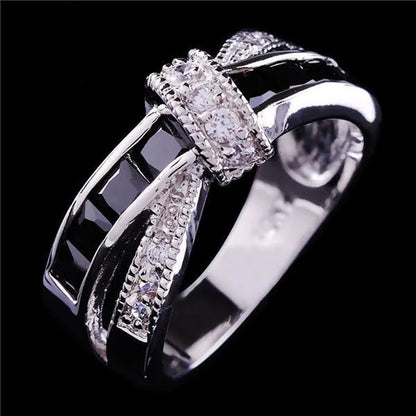 Trendy Women Rings with Brilliant Cubic Zirconia Luxury Engagement Rings Fashion Wedding Party Jewelry