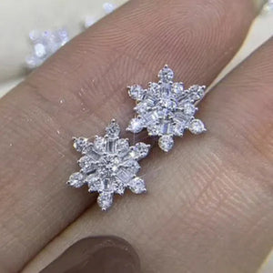 Ear Stud for Women Silver Plated White Sapphire Lab Diamond Snowflake Flower Stud Earrings Bridal Engagement Wedding Fashion Jewelry