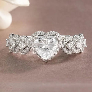 Delicate Silver Plated Micro Pave Diamond Heart Cut White Sapphire Rings for Women Bridal Romantic Engagement Proposal Gift