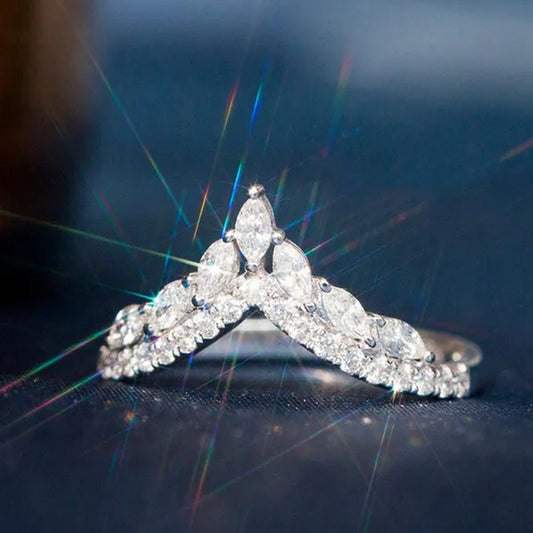 Unique Design Fashion Ring Marquise Cut Rings for Women Jewelry Beautiful Female Bride Engagement Wedding Band Party Accessories Anniversary Gift