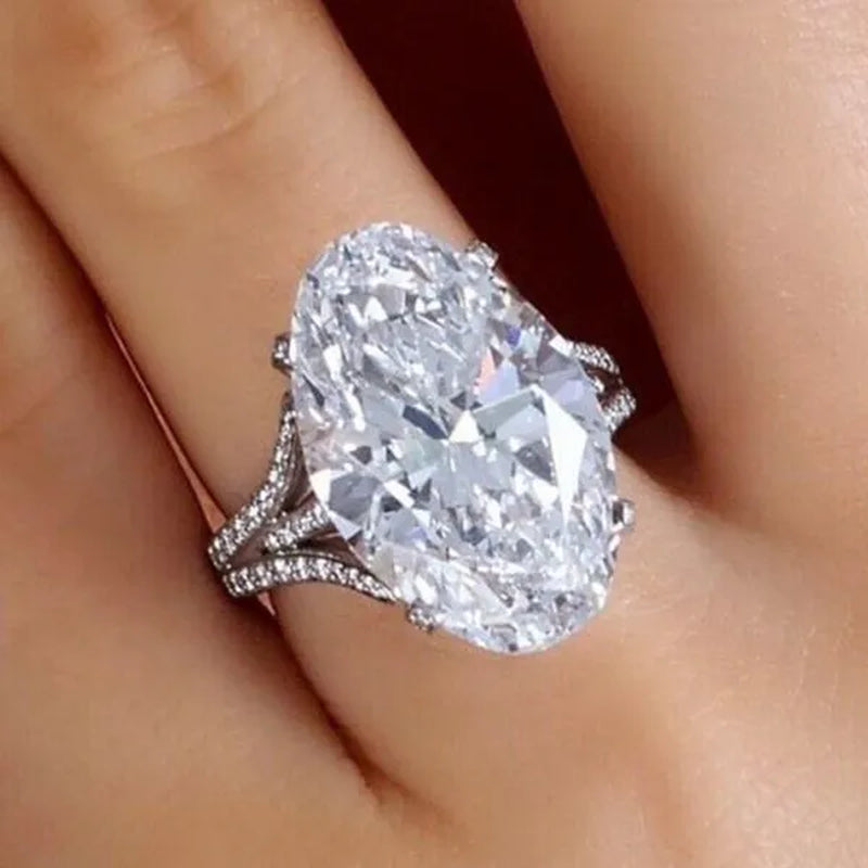 Luxury Fashion Micro Pave Cubic Zirconia Diamond 4 Prong Setting Oval Cut White Sapphire Rings for Women Bridal Wedding Ring