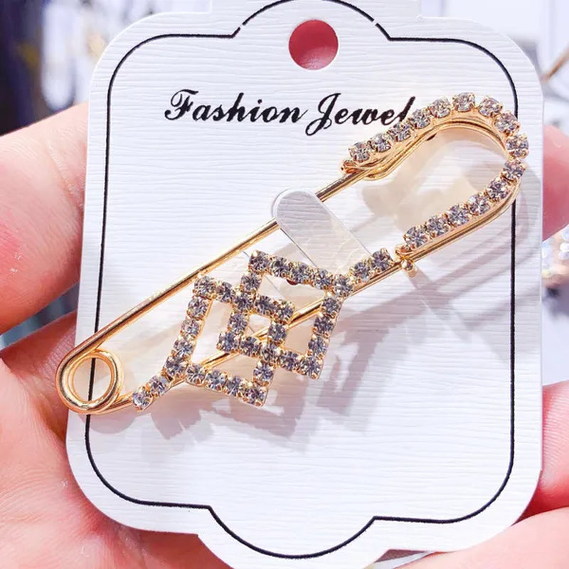Women Brooch Pins Sweater Shawl Clips Crystal Brooches, Safety Pins Dress Shirt Clips for Women Rhinestone brooch women's anti slip button clothing accessories