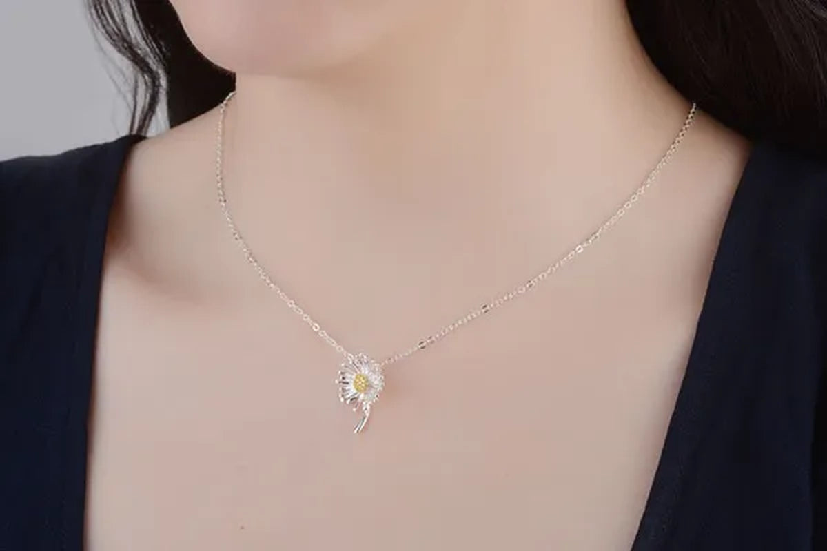 Elegant Daisy Flower Pendant 925 Sterling Silver Chain Necklace for Women Girl